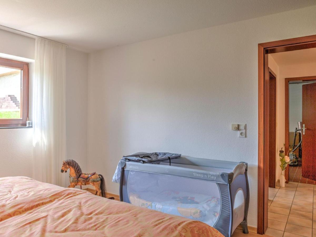 Appartamento Sunny Flat In Bad Driburg With Garden Esterno foto