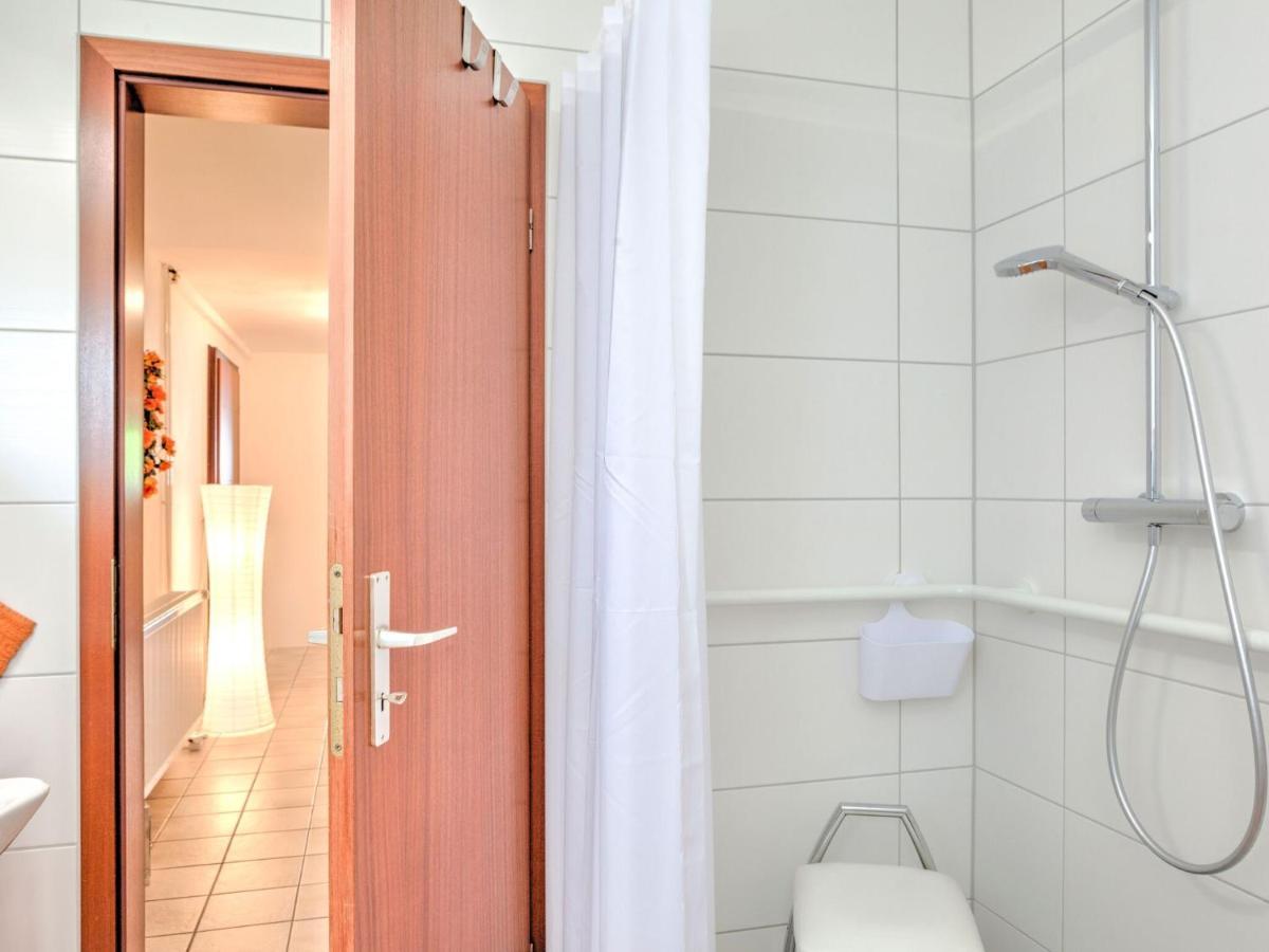 Appartamento Sunny Flat In Bad Driburg With Garden Esterno foto
