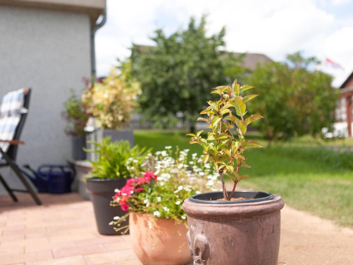 Appartamento Sunny Flat In Bad Driburg With Garden Esterno foto