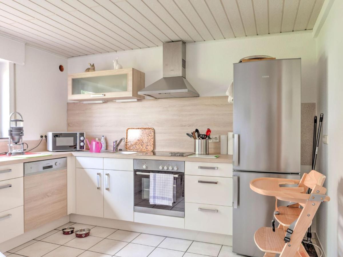 Appartamento Sunny Flat In Bad Driburg With Garden Esterno foto
