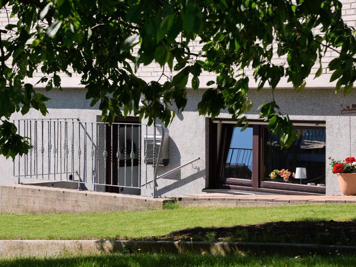 Appartamento Sunny Flat In Bad Driburg With Garden Esterno foto