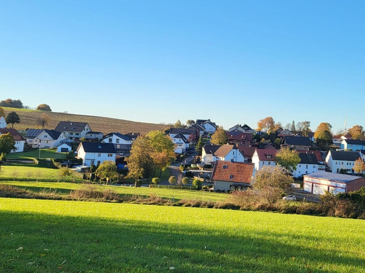 Appartamento Sunny Flat In Bad Driburg With Garden Esterno foto