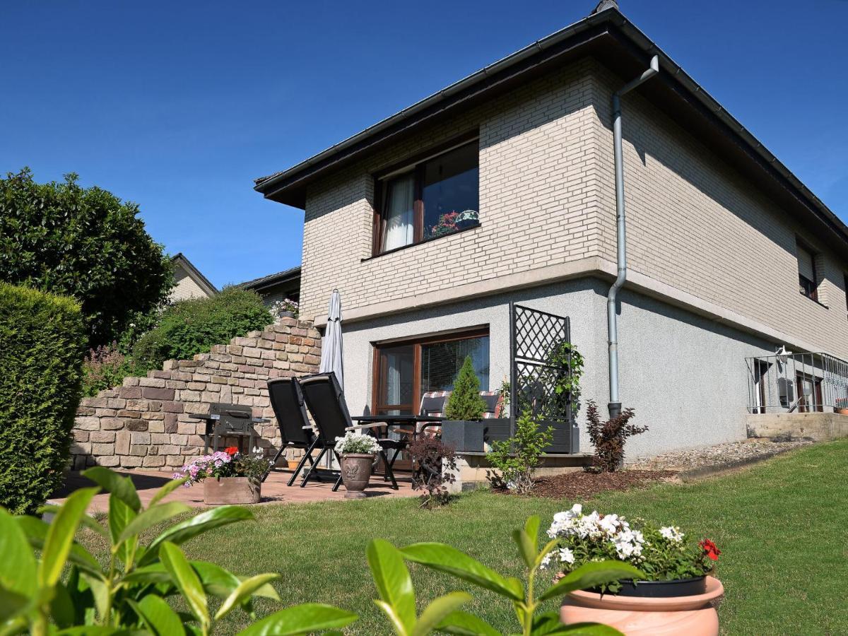 Appartamento Sunny Flat In Bad Driburg With Garden Esterno foto