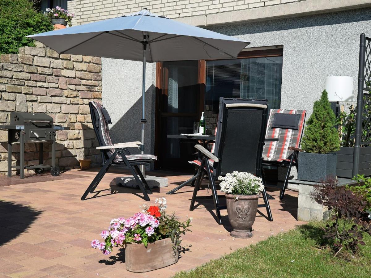 Appartamento Sunny Flat In Bad Driburg With Garden Esterno foto